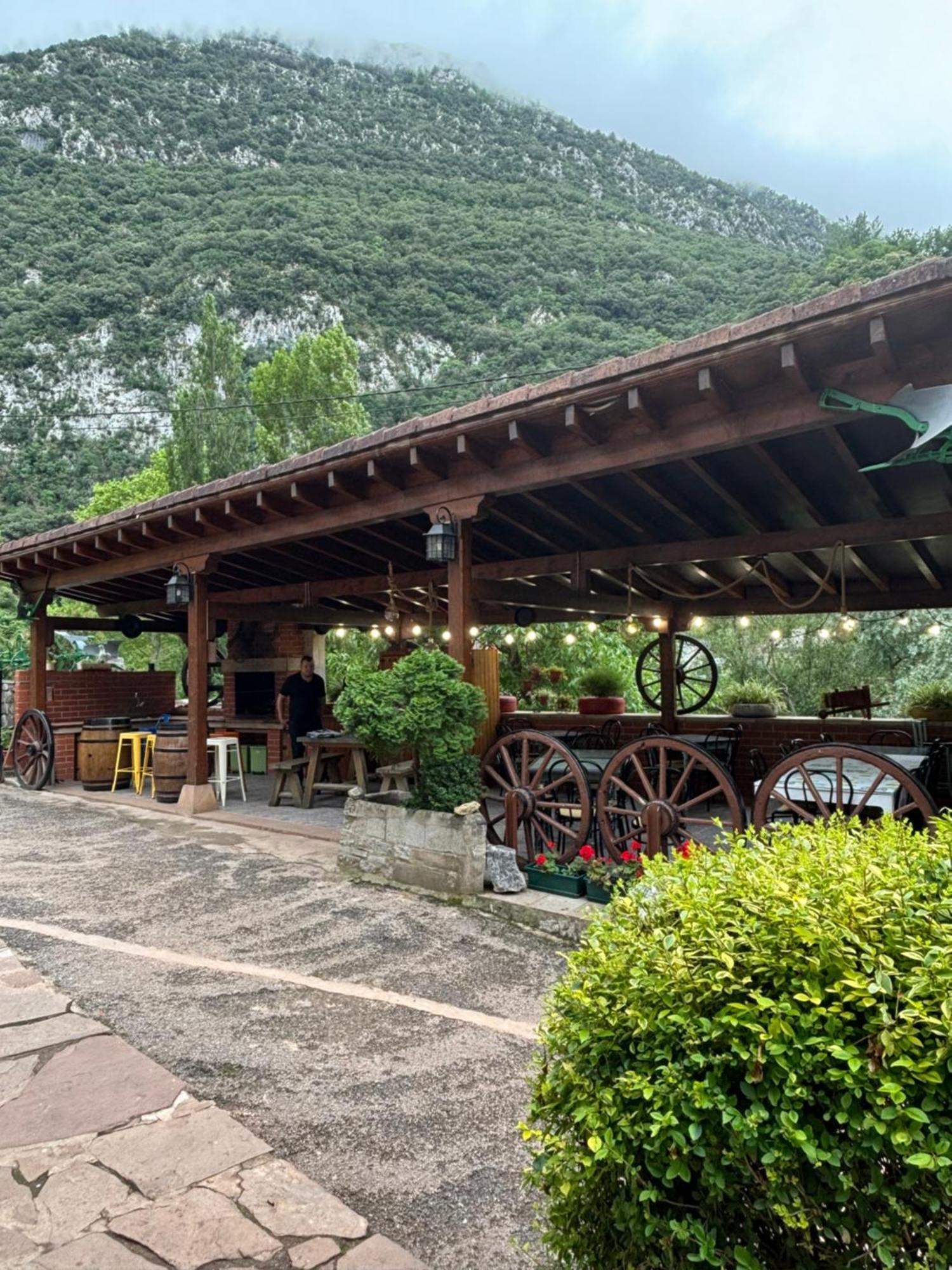 Albergue La Hermida Buitenkant foto